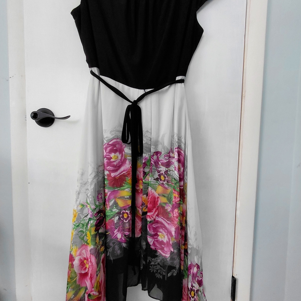 SLNY Black and White Floral High Low Dress